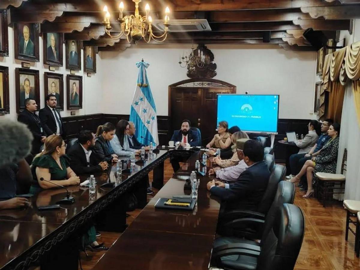Tres claves para entender qué delitos habría cometido la comisión permanente