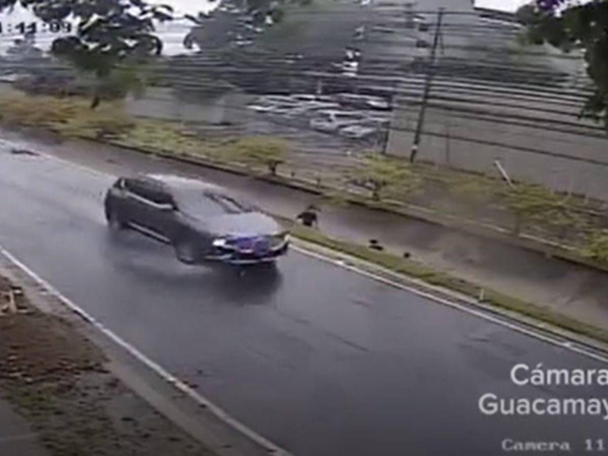 Cuadro a cuadro: cámaras captaron a Elvis Eliú Bautista jugando en la quebrada La Primavera