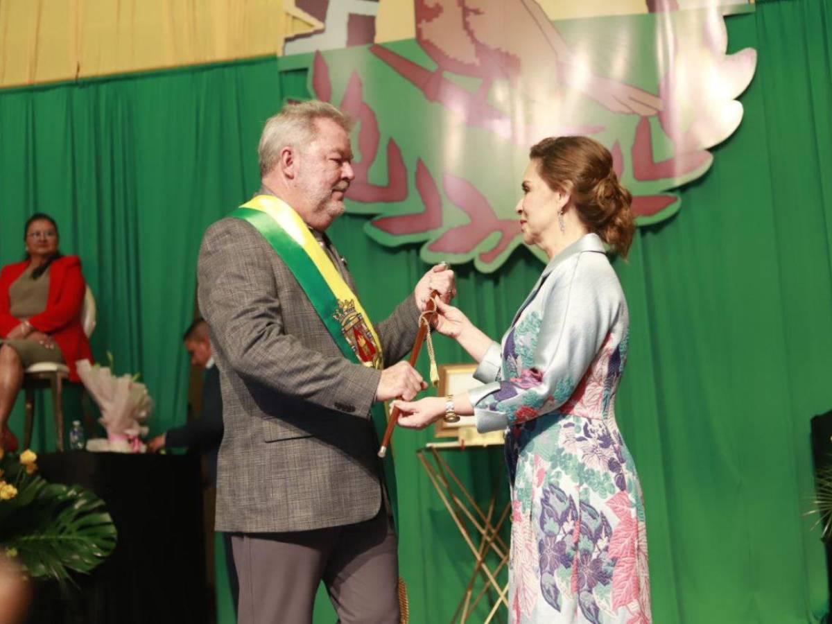 Así fue la asunción de Roberto Contreras en su segundo mandato