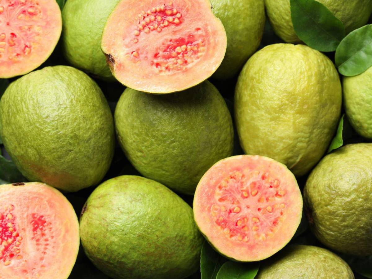 Doce alimentos que ayudan a fortalecer las defensas durante la temporada de lluvias