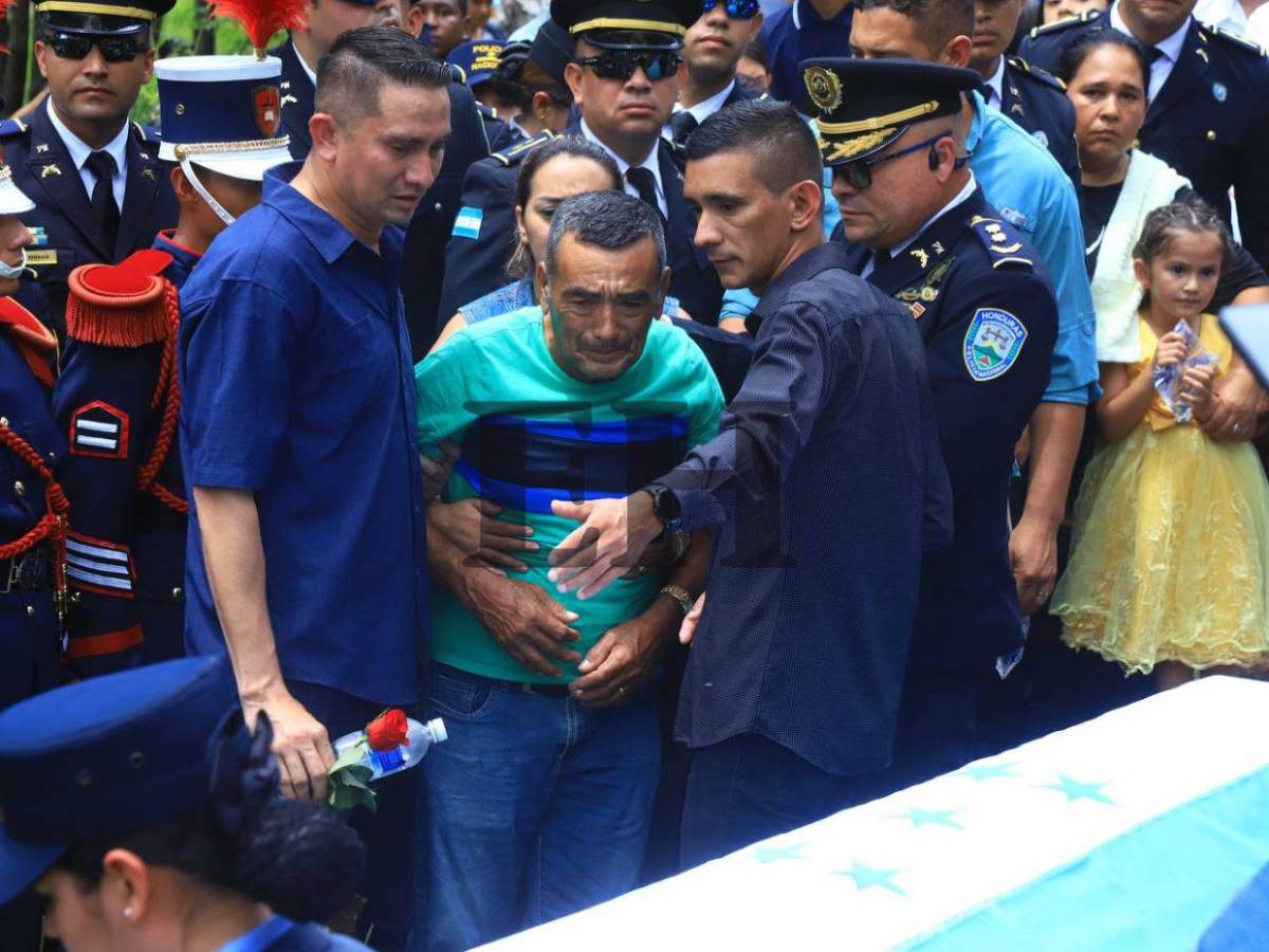 Luto y dolor en la familia de Kevin Pérez, el policía que salvó a un niño en SPS