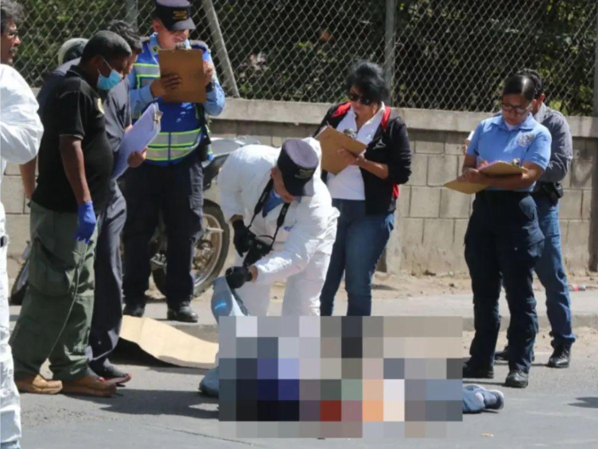 Apasionado por el fútbol: Carlos Aquino, motociclista muerto en accidente en la salida al sur