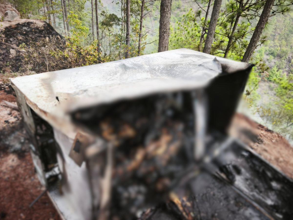 Entre las víctimas hay una mujer: revelan detalles de los tres cuerpos carbonizados en El Cimarrón