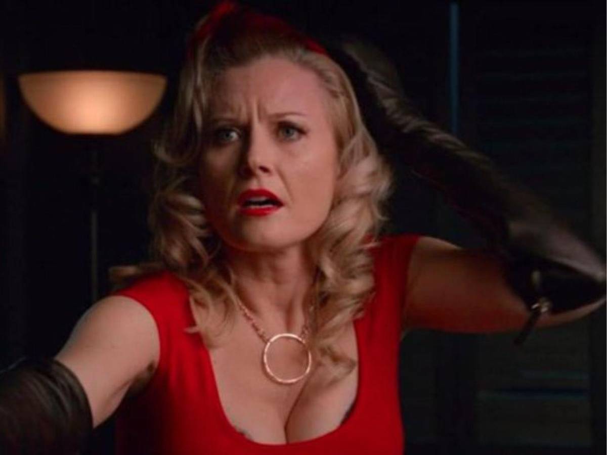 Murió Carrie Anne Fleming: estrella de Supernatural que desafió al terror