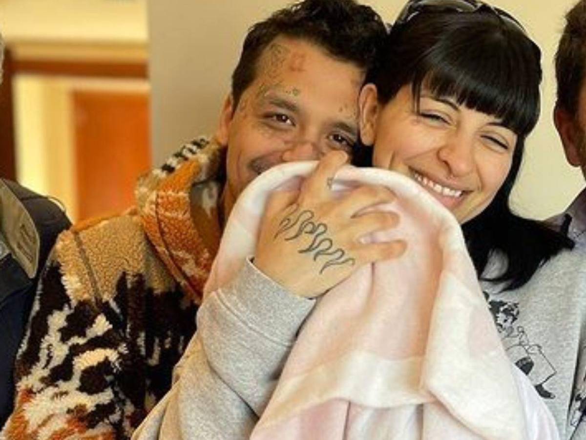 Nodal demanda a Cazzu ¿Qué le exige a la cantante argentina?