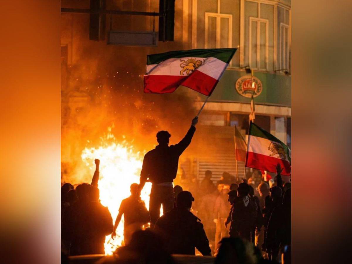 Las fotos más impactantes de las protestas contra el régimen en Irán