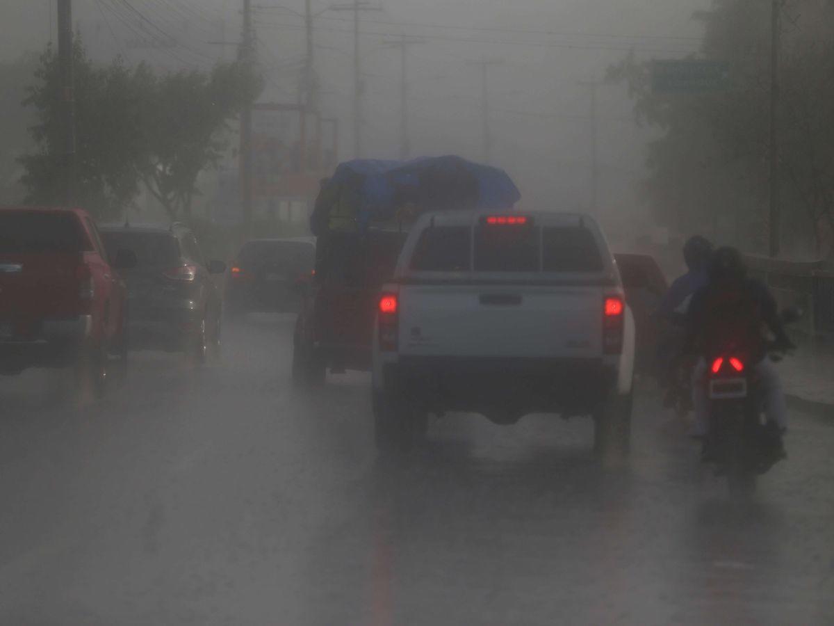 Declaran alerta verde por lluvias en Atlántida, Cortés, Santa Bárbara y Yoro