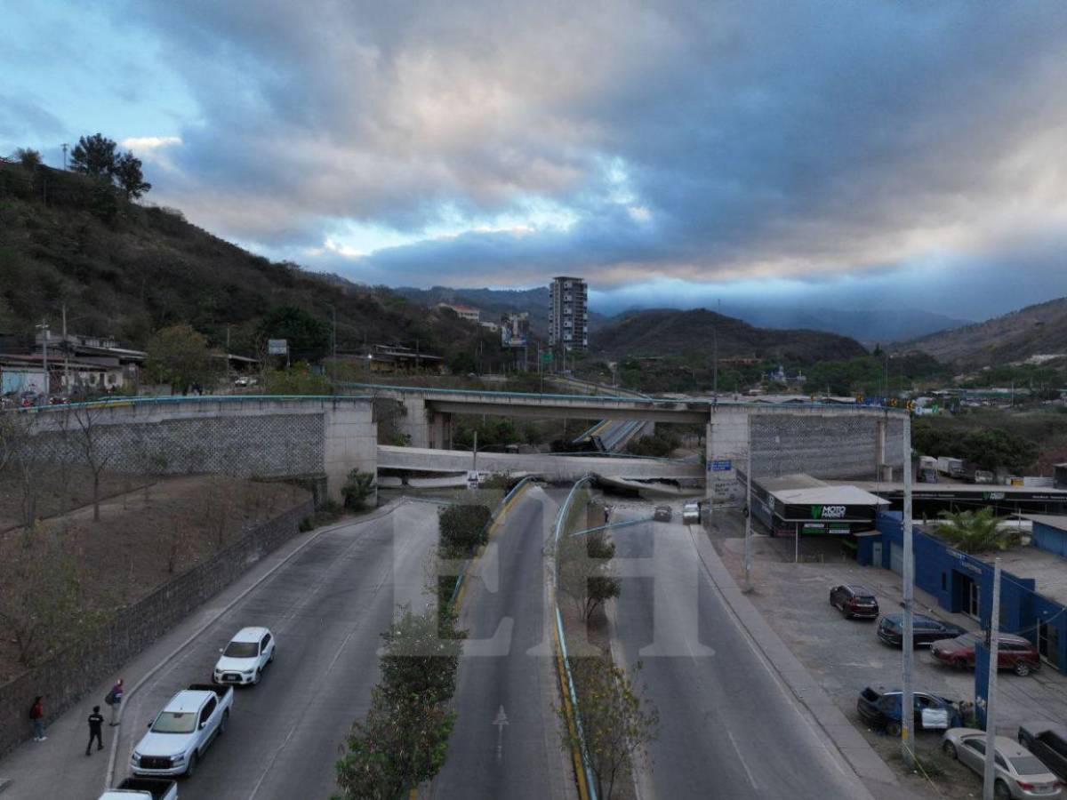 Vista aérea revela magnitud del daño en el puente Juan Manuel Gálvez