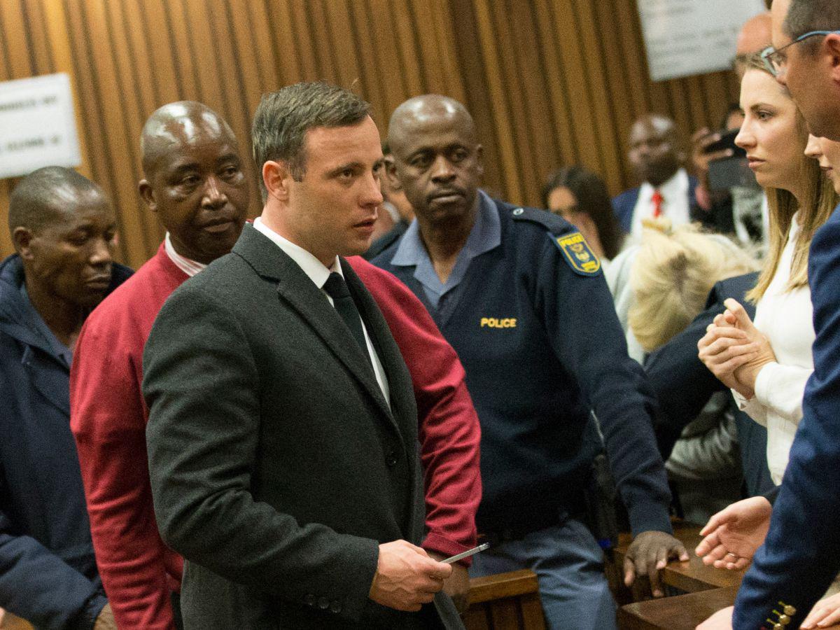 Pistorius seguirá en prisión tras el rechazo de su libertad condicional