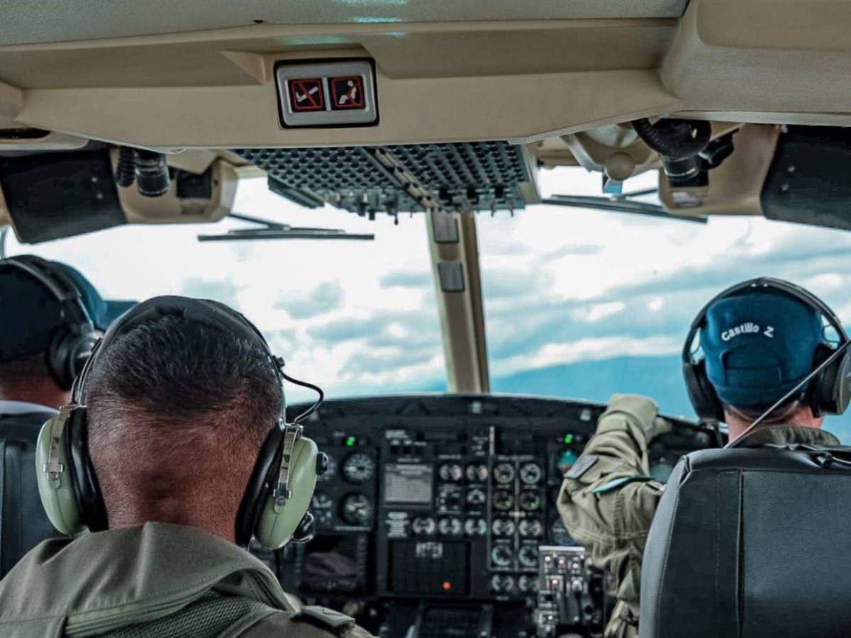 ¿Cómo hacer la solicitud para ingresar buques y aviones militares a Honduras?