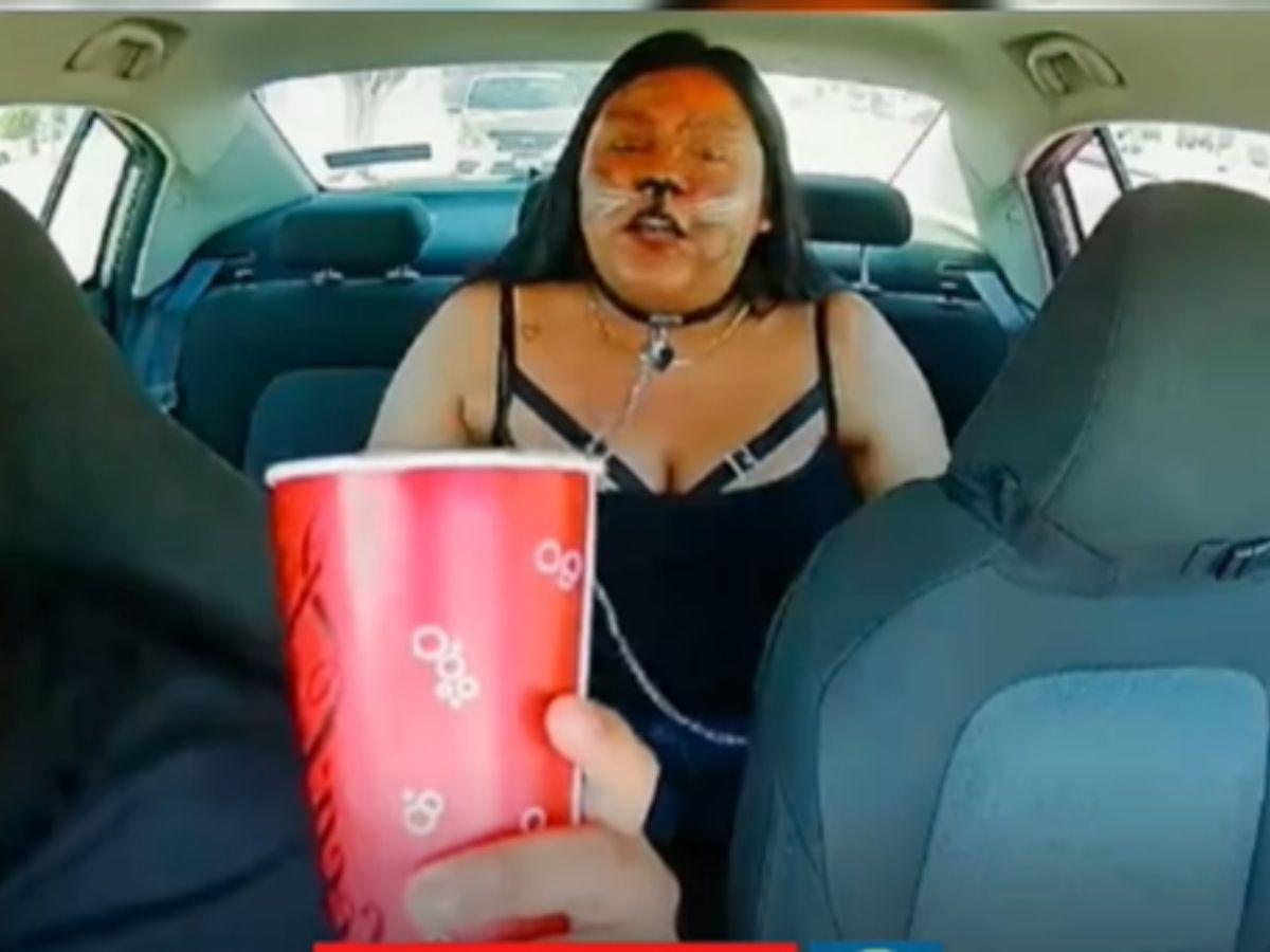 No me haga enojar, lo voy a morder: taxista baja a pasajera Therian de su carro