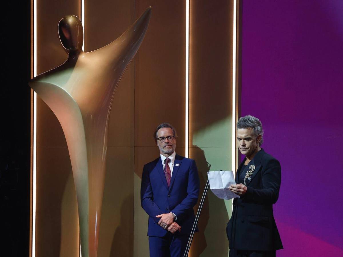 Robbie Williams revela diagnóstico de escorbuto: ¿Cómo afecta esta enfermedad?