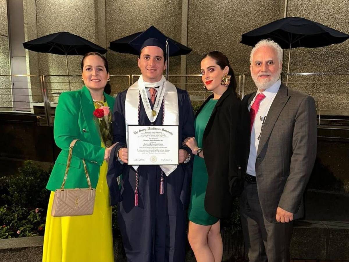 Así es Bernardo Bosch, el hermano de Miss México del que toda Tailandia habla