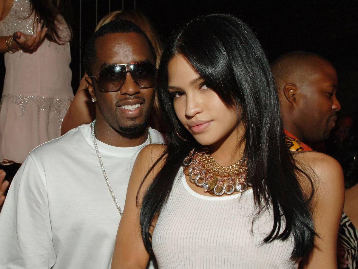 Cassie asegura que Diddy les pagaba los viajes a los escorts para los encuentros sexuales