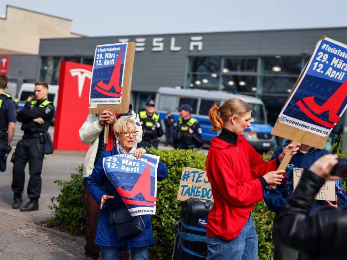 Día de protesta global contra Musk: Europa contra Tesla