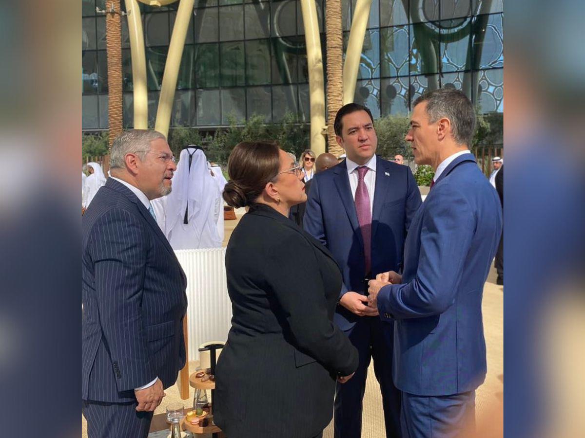 Más de un millón se gastó solo en boletos de avión para ir a Dubái