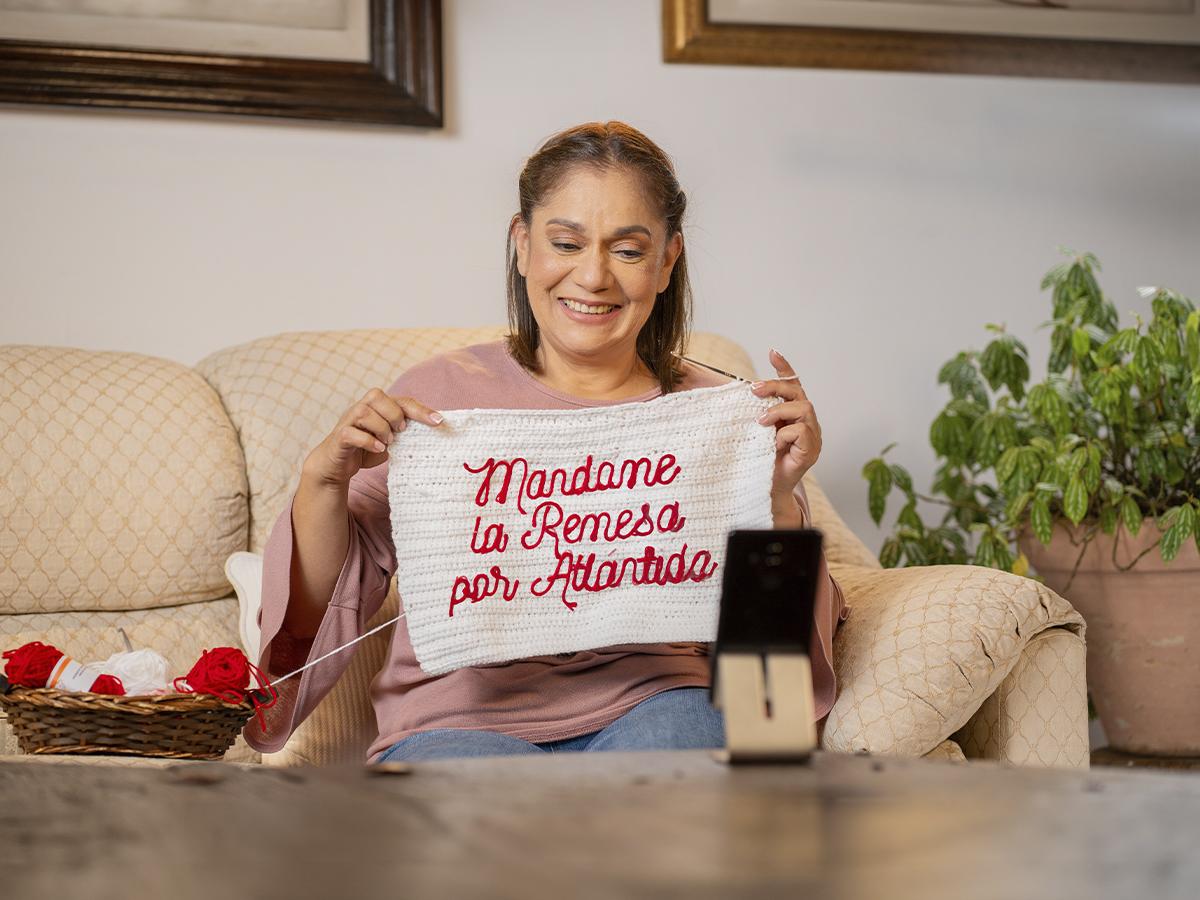 Banco Atlántida lanza su gran promoción de remesas para celebrar a mamá con premios en efectivo