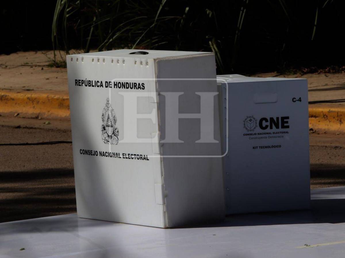 A tiempo y con GPS: así fue el despacho de material electoral