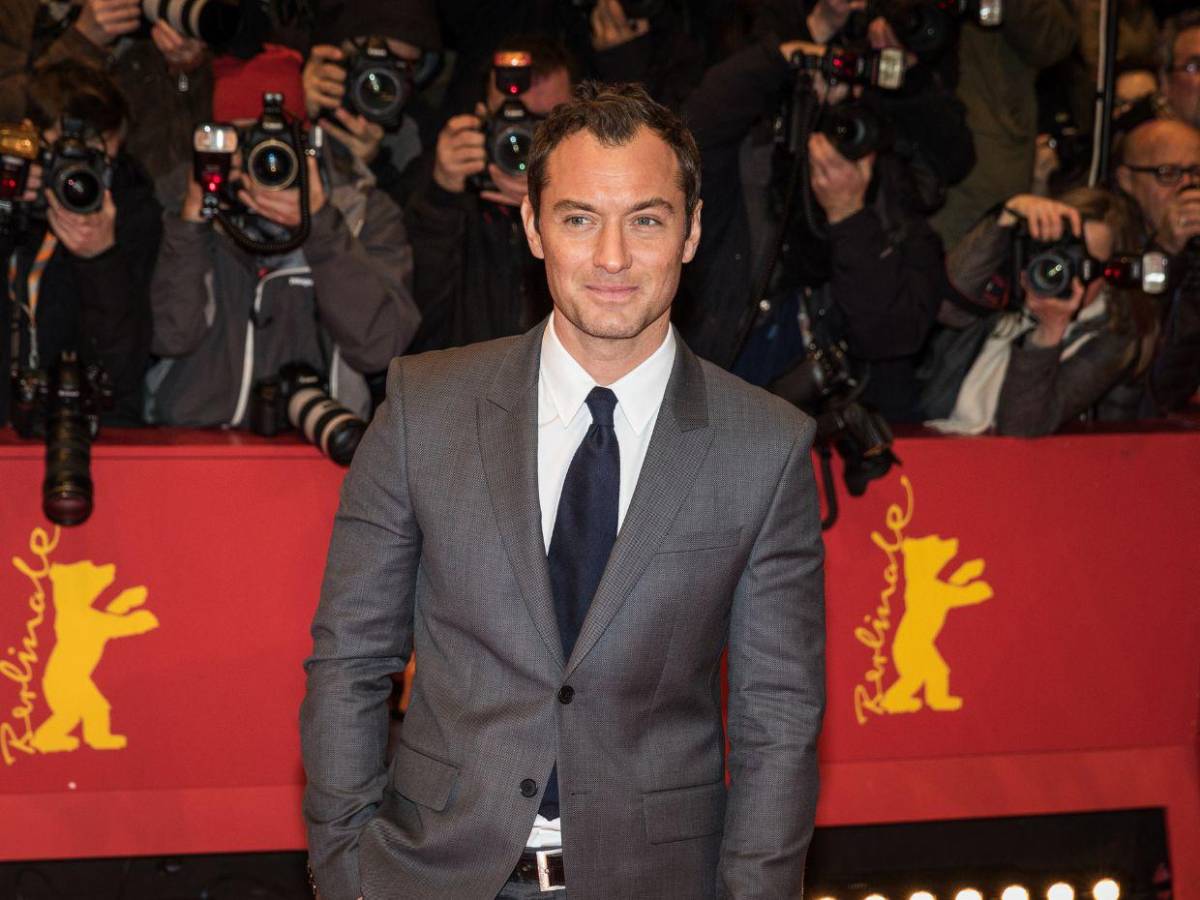 Jude Law conquista el Paseo de la Fama luego de tres décadas de carrera