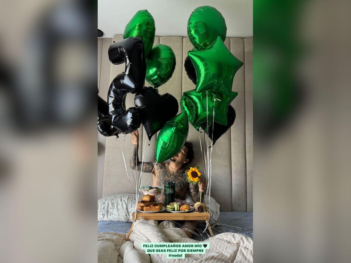 El detalle de Cazzu hacia su pareja fue compartido vía historias de Instagram.