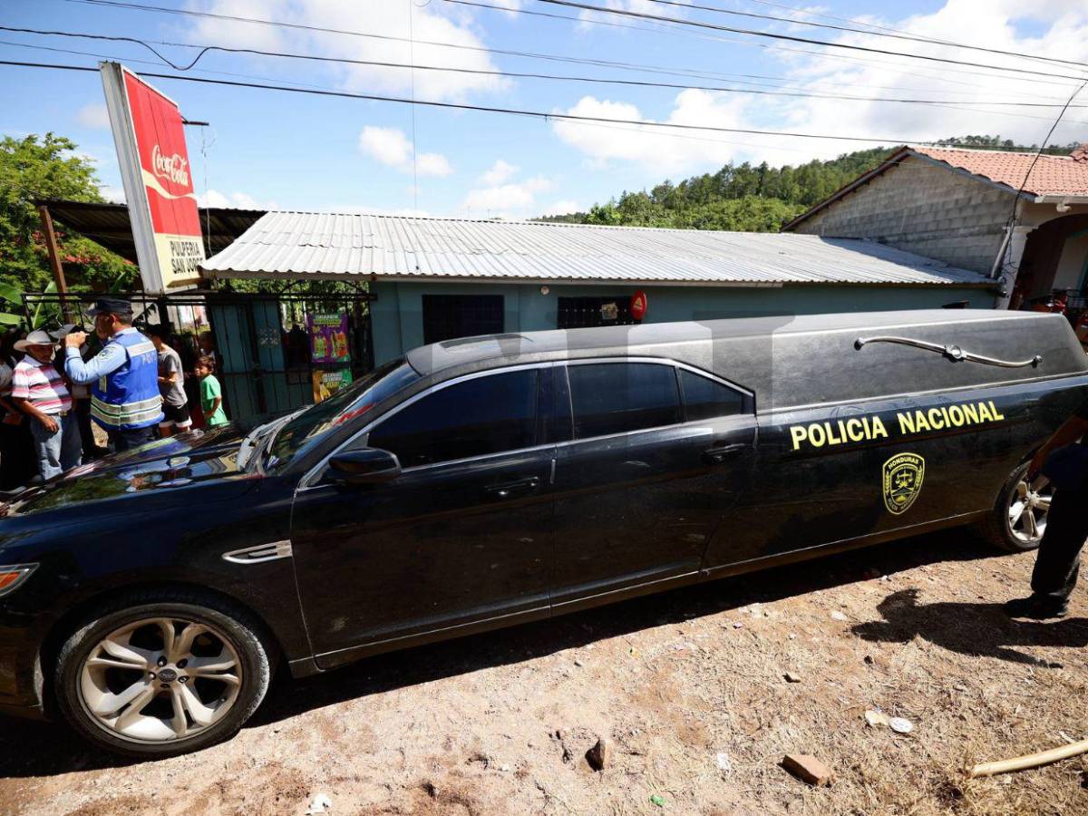 Con aplausos y escoltas despiden a Kevin Pérez, padre y héroe policial que murió tras salvar a menor