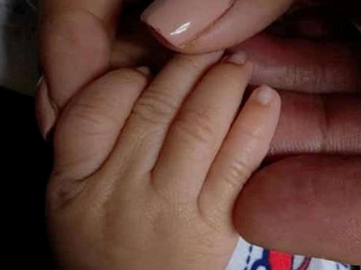 “Estamos bien”: ministro de Sedesol publica mensaje con tierna imagen de su bebé tras accidente