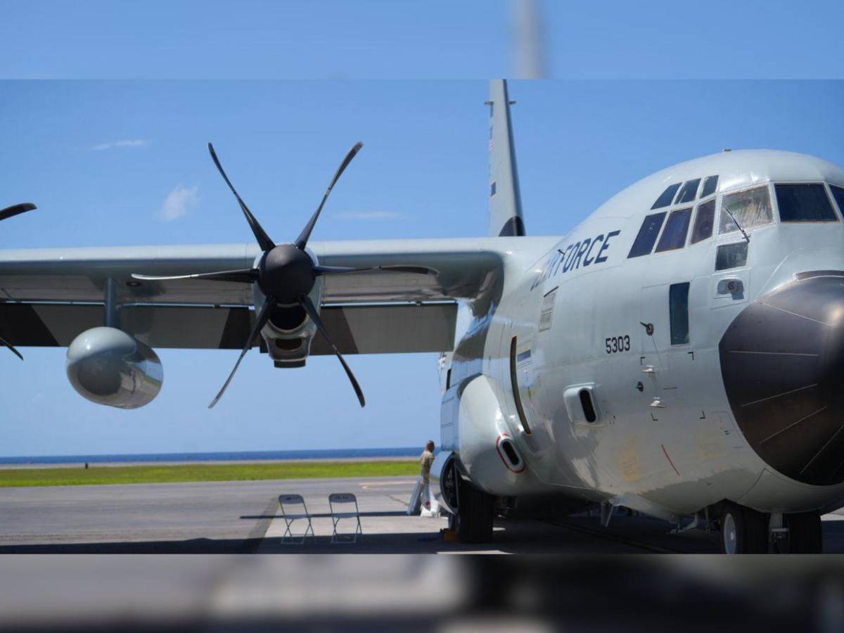Avión caza huracanes llega a Honduras para reforzar el  monitoreo climático