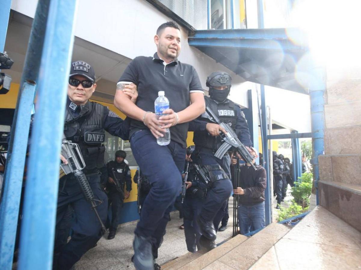 Envían a Támara a extraditables que acudieron a audiencia con “sonrisa de oreja a oreja”