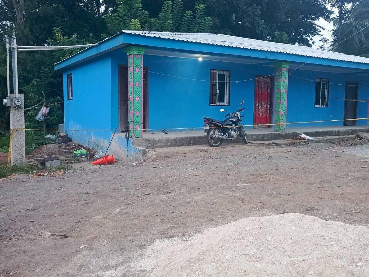 Encontraron 40 casquillos de bala: Santos Vásquez y su hijastro Ángel Rivera asesinados en Jutiapa