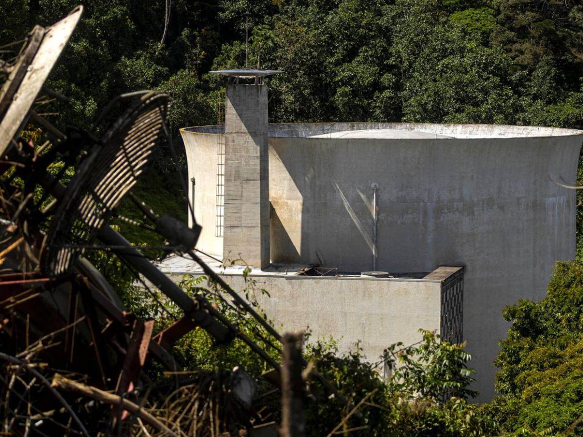 En ruinas: así quedó instituto científico de Venezuela, blanco de los ataques de Estados Unidos