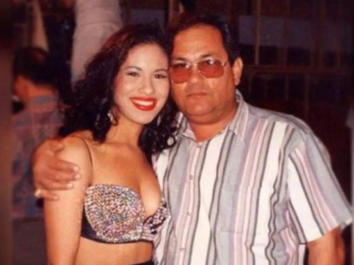¿Quién era Abraham Quintanilla, el padre y mentor de Selena Quintanilla?