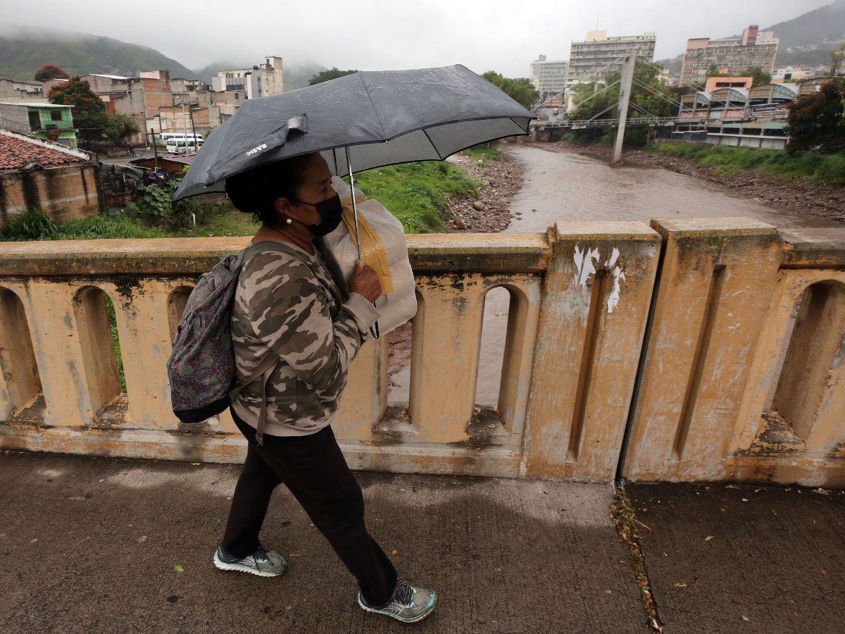 Pronostican lluvias para todo el fin de semana en Honduras