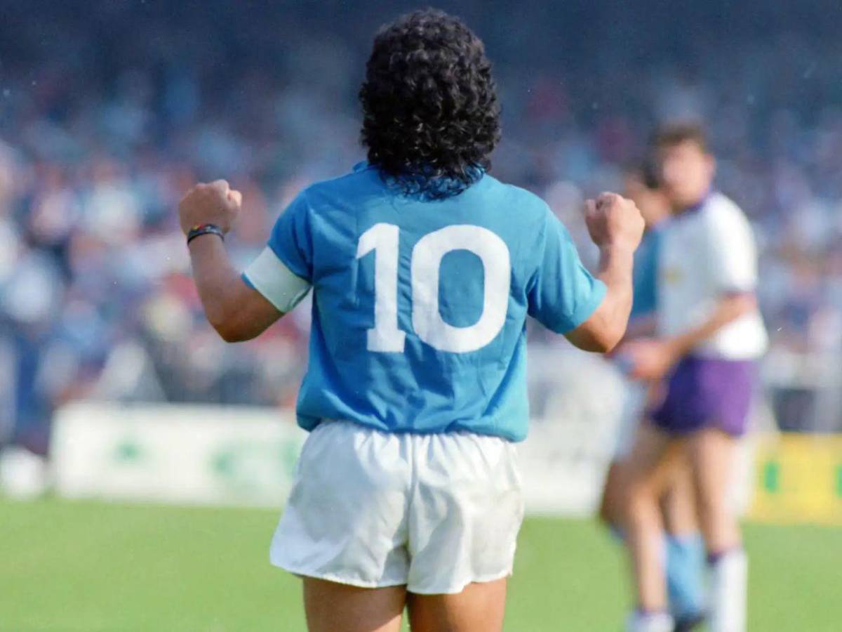 Dorsales que fueron retirados en honor a leyendas como Beckenbauer, Maradona y otros