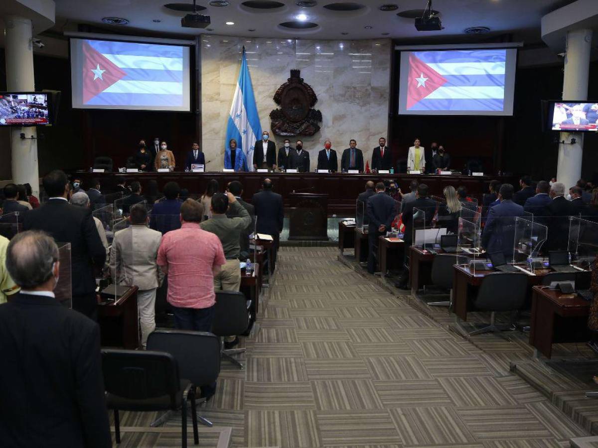 Gobierno da por hecho adhesión a la Corporación Andina de Fomento sin que el Congreso Nacional ratifique el acta