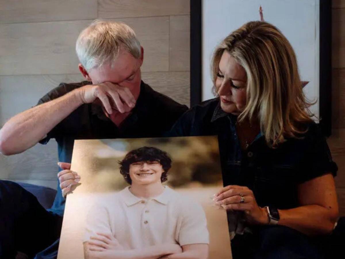 Padres del adolescente Adam Raine demandan a OpenAI por su muerte en California