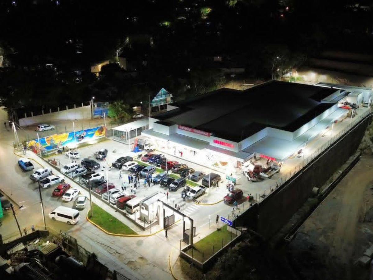 Diana Hernández no pudo costear avión ambulancia para su traslado y murió en Roatán