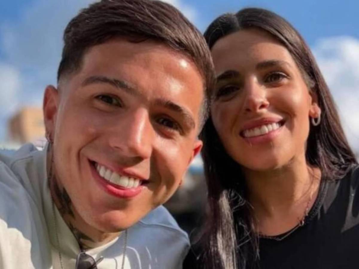 Futbolista se reconcilia con su esposa luego de decirle que “buscaba disfrutar la soltería” Futbolista se reconcilia con su esposa luego de decirle que “buscaba disfrutar la soltería”