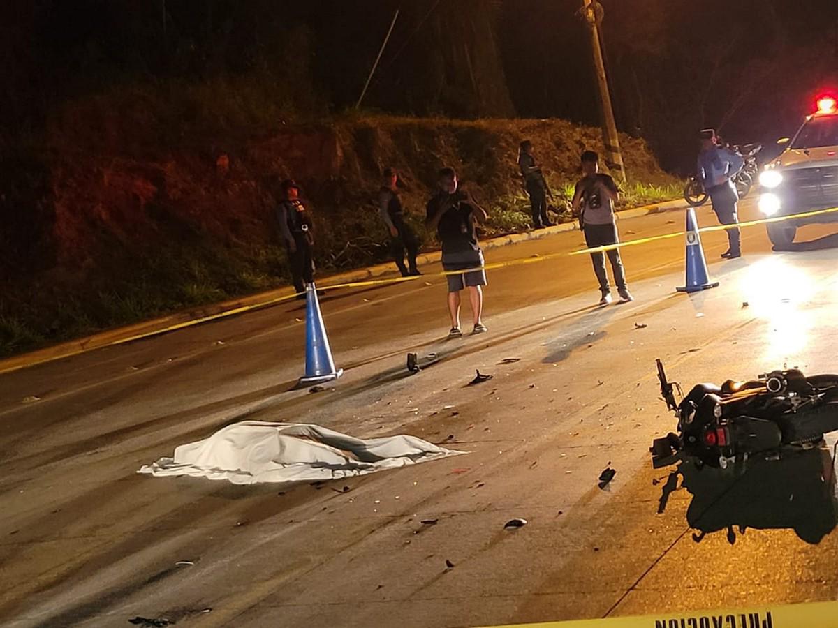 Muere salvadoreña en Roatán al ser embestida por motociclistas que realizaban “piques”