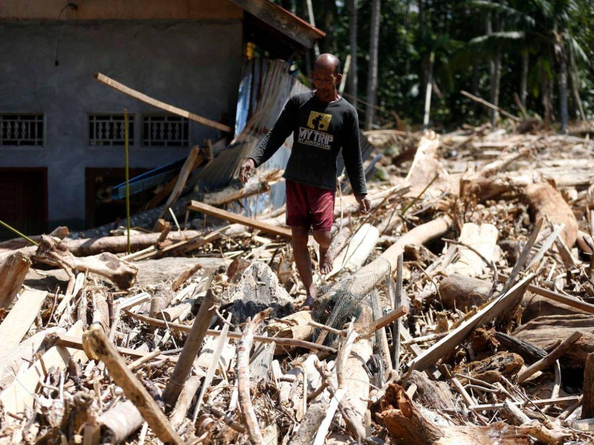 Impactantes imágenes de las inundaciones en Asia: hay más de mil muertos
