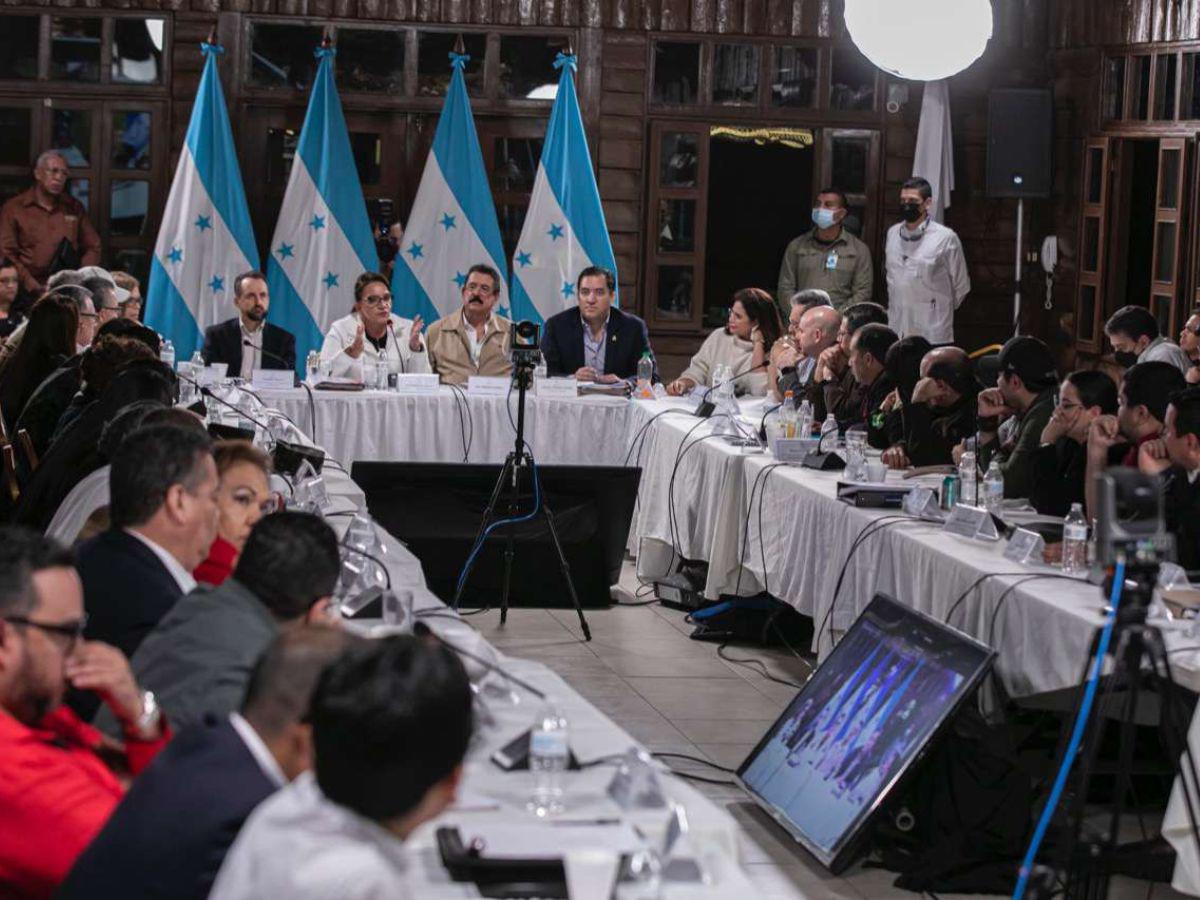 Analistas sugieren a la presidenta Xiomara Castro hacer cambios en el gabinete de gobierno