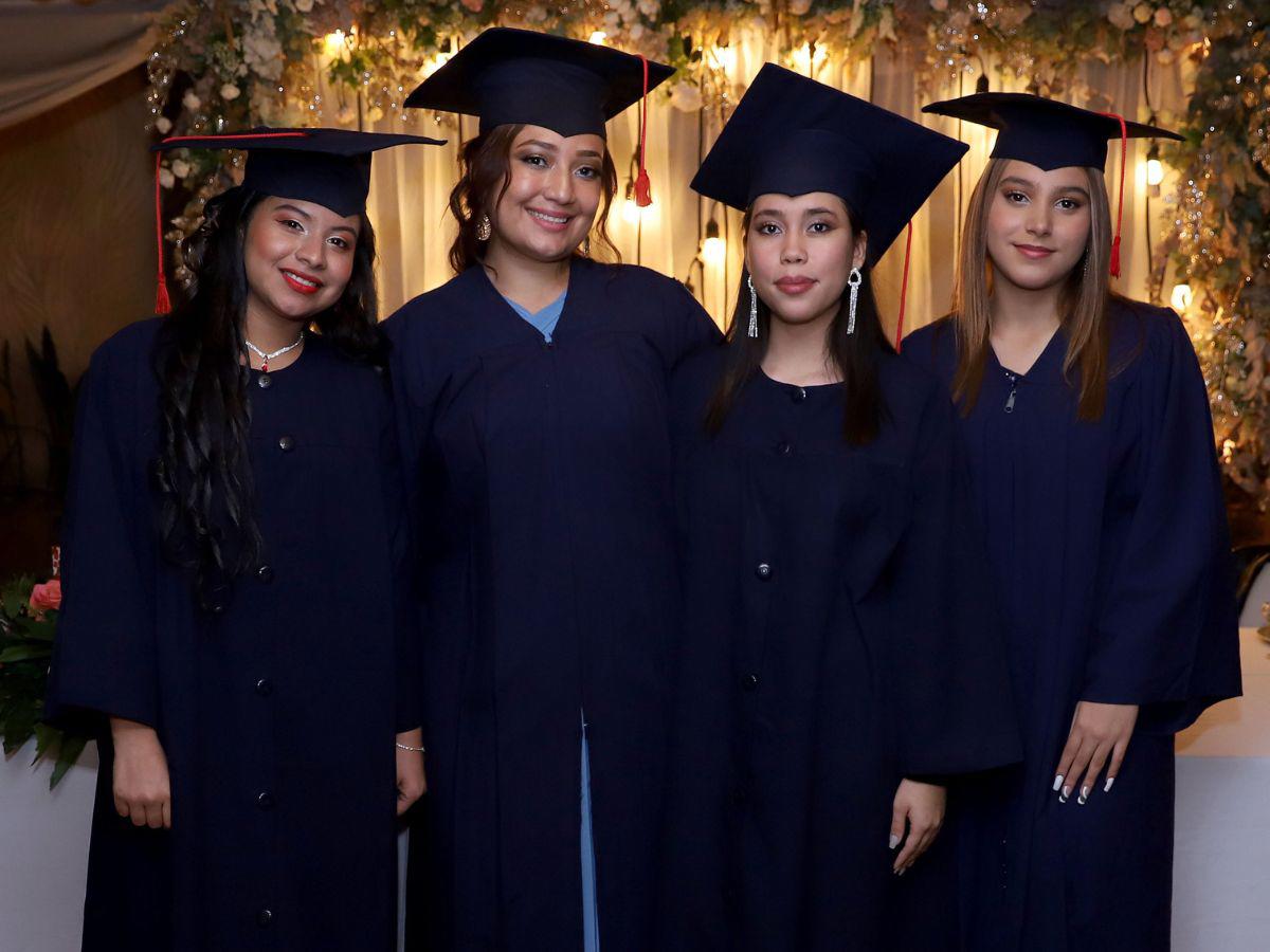 Graduandos 2023 del Cultura Nacional Sur celebran sus conquistas