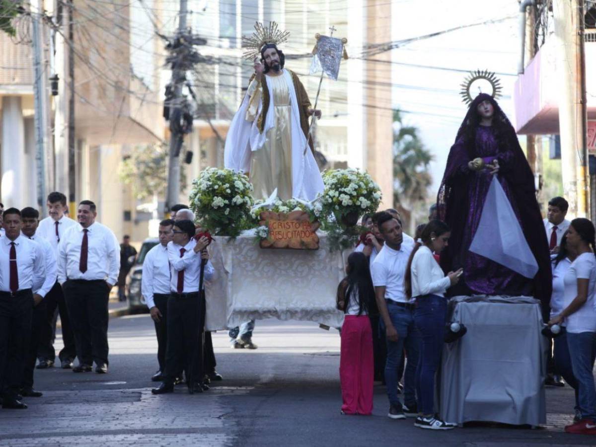 ¡La tumba está vacía! Con fe y devoción celebran la resurrección de Cristo este Domingo Santo ¡La tumba está vacía! Con fe y devoción celebran la resurrección de Cristo este Domingo Santo