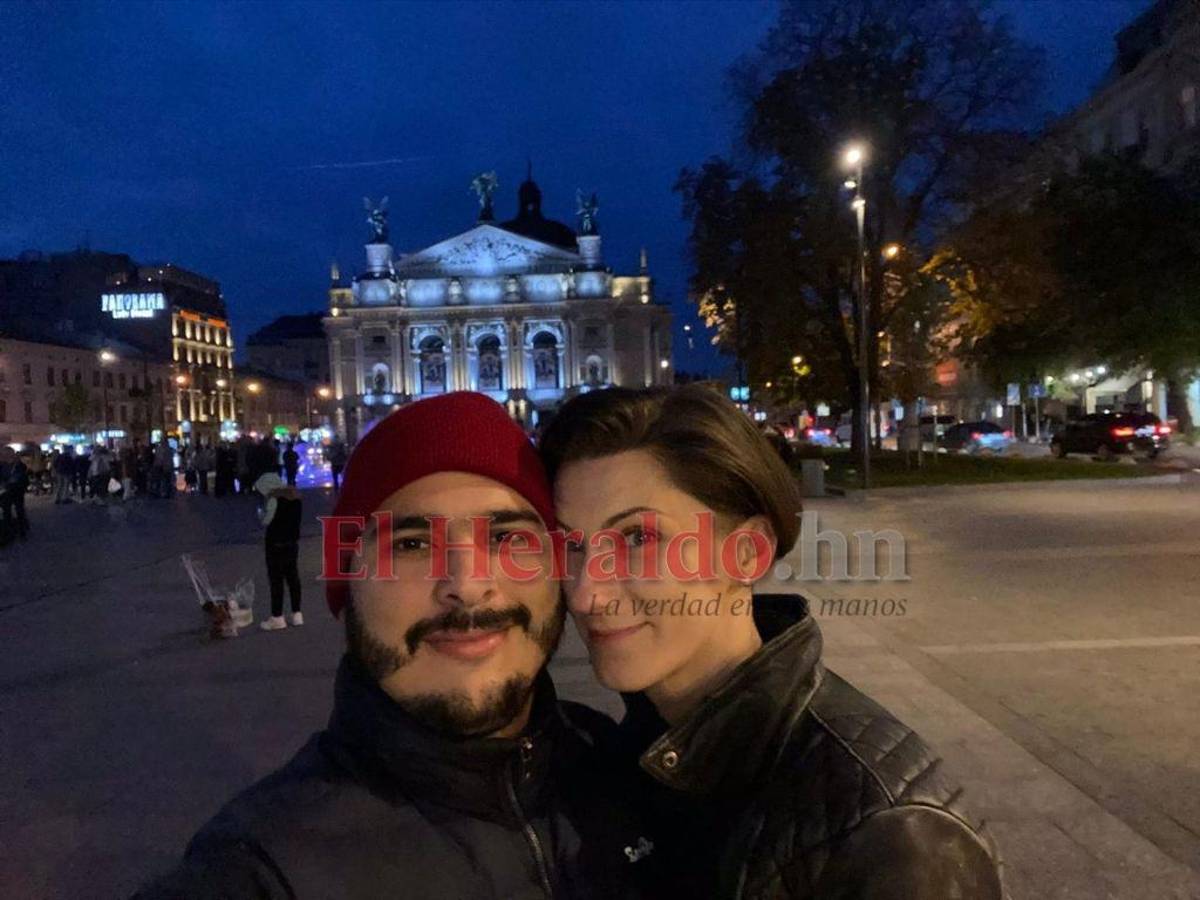 “Me tardé 16 horas en salir de Ucrania... es surreal”: hondureño huyó con su esposa a Polonia tras ataques rusos