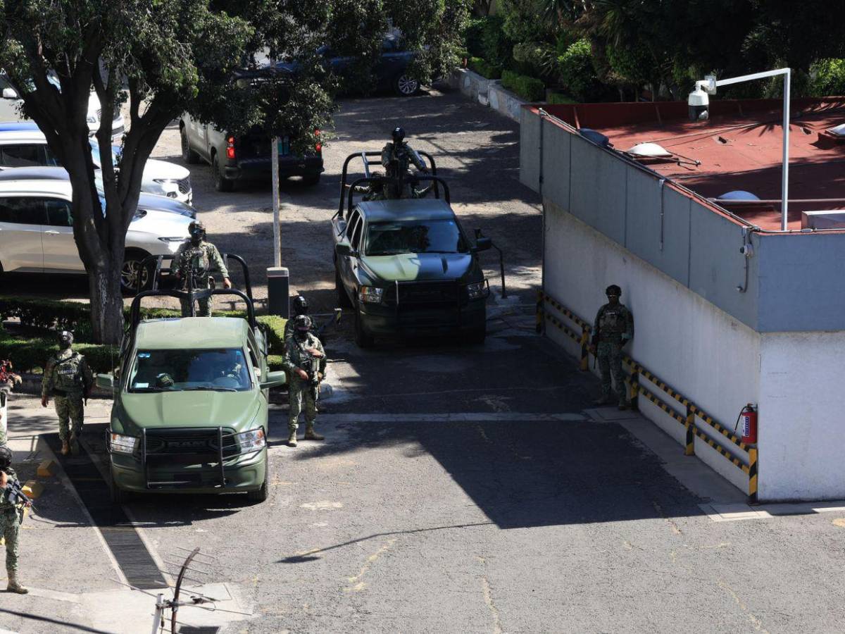 Fuertemente resguardado: así estaba el Centro Forense durante entrega de El Mencho a familia