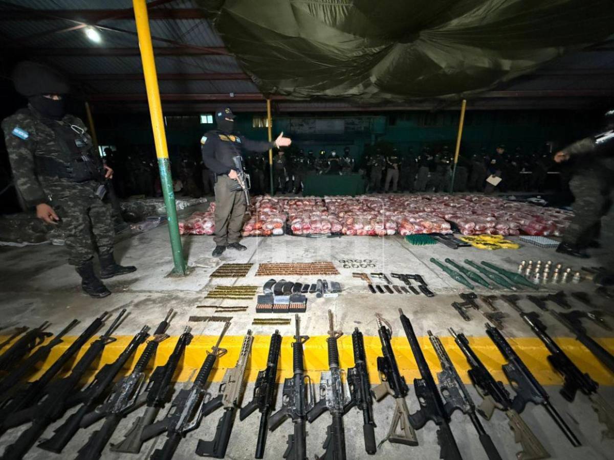 Armas, bombas, drogas y uniformes de la DEA: los decomisos tras operativo en SPS