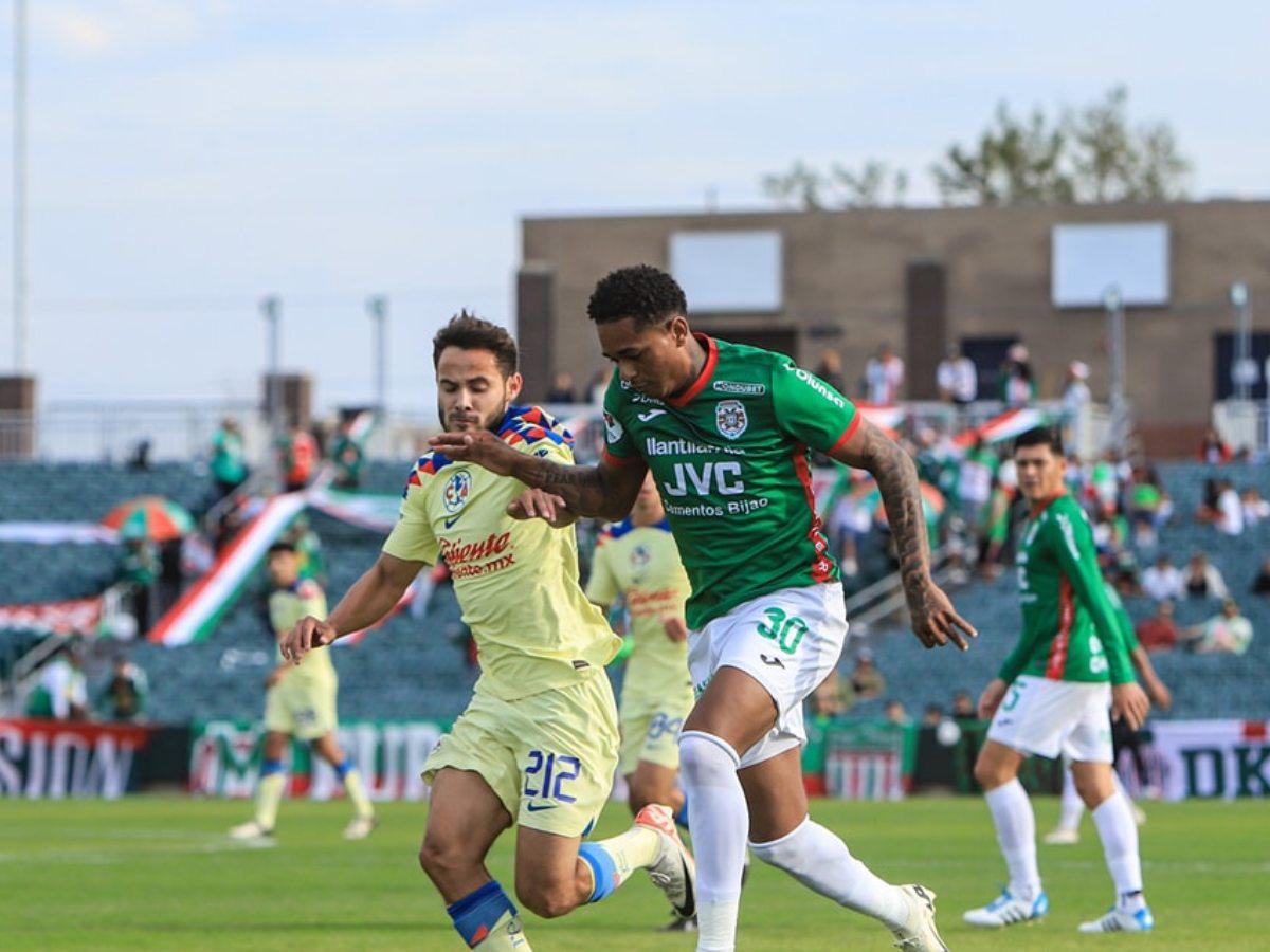 Cristian Sacaza estuvo como extremo por la banda izquierda del Marathón.