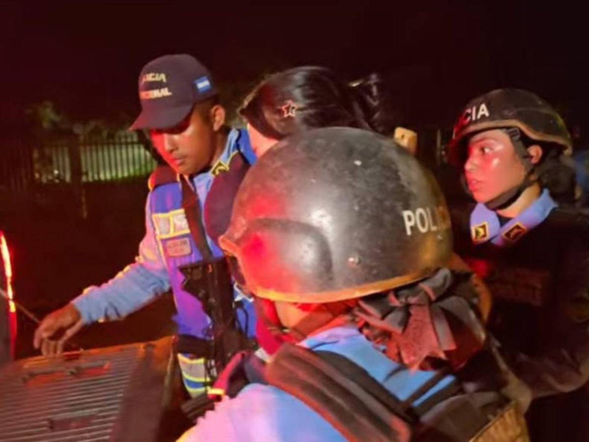 Caos en Cofradía, Cortés: Protestas por combustibles terminan en enfrentamientos y saqueos