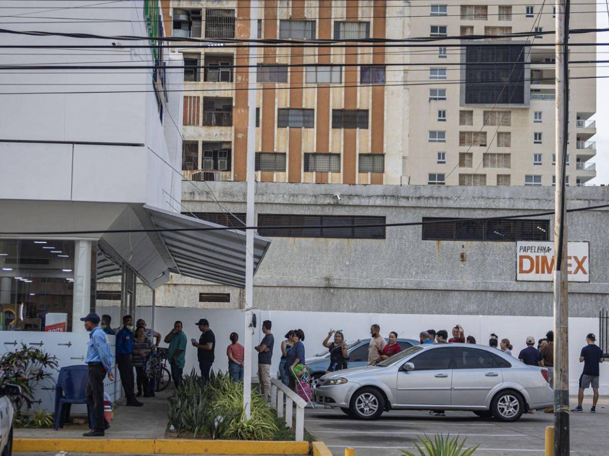 Venezuela con calles vacías y supermercados abarrotados tras captura de Maduro