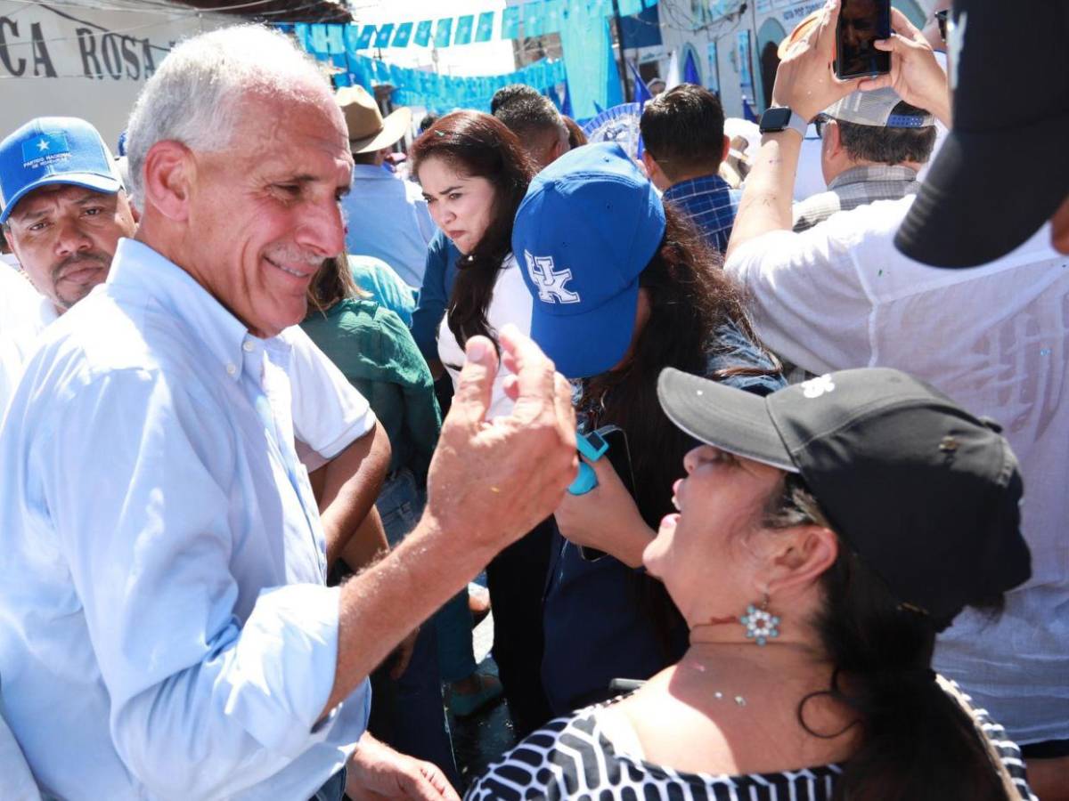 Siete claves del post de Trump en Truth Social: apoyo total a 'Tito' Asfura e indulto a JOH