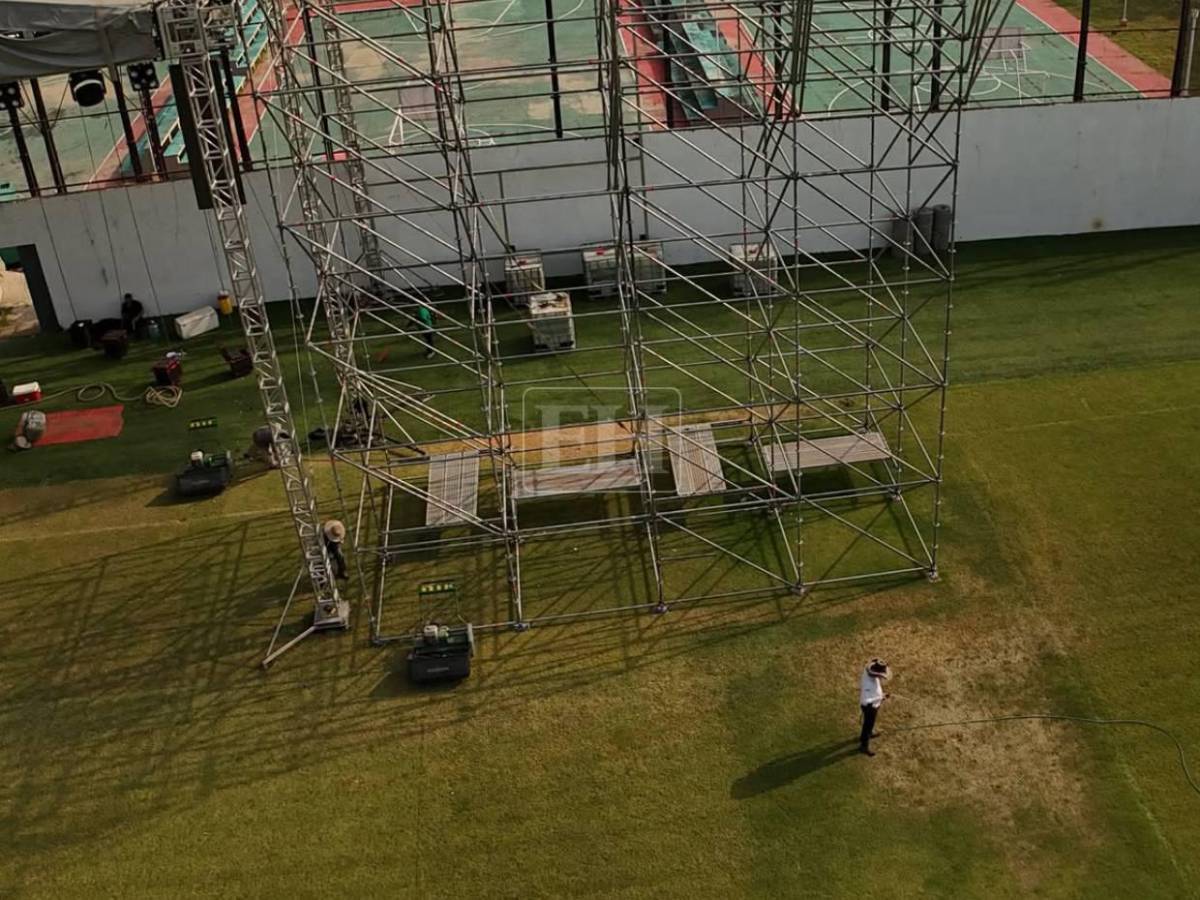 Lamentable: Las tristes imágenes de cómo quedó la grama del estadio Morazán tras concierto en SPS